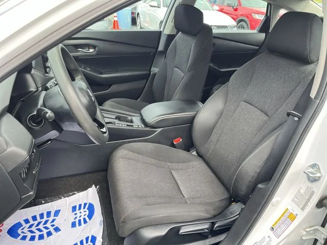 Used 2024 White Honda LX image 15