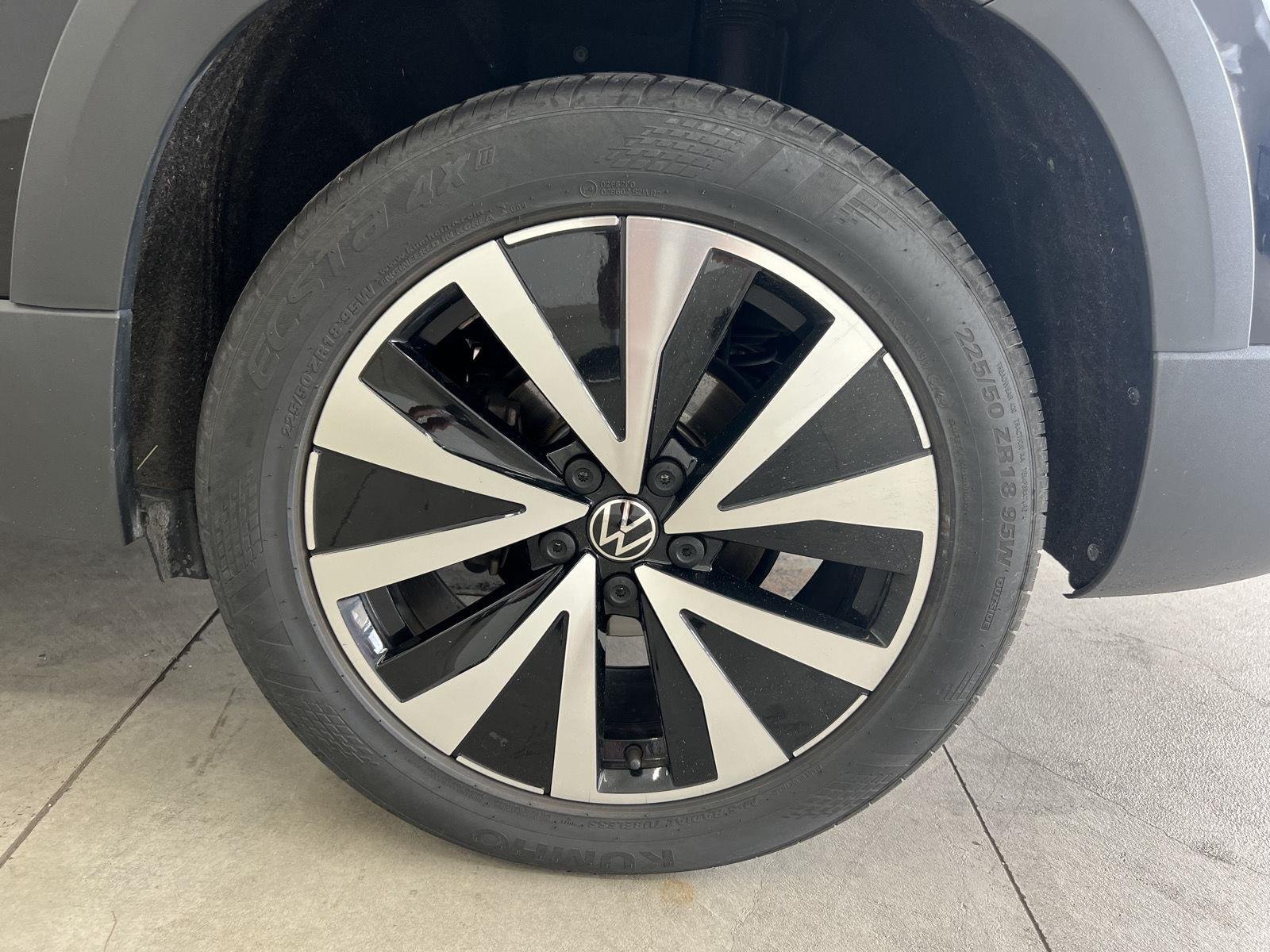 2023 Volkswagen Taos SE - Photo 10