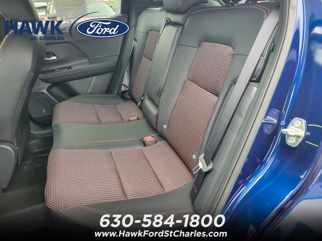 Used 2025 Deep Blue Pearl Nissan SR image 9
