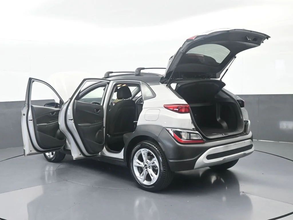 Used 2023 Cyber Silver w/Black Roof Hyundai SEL image 69