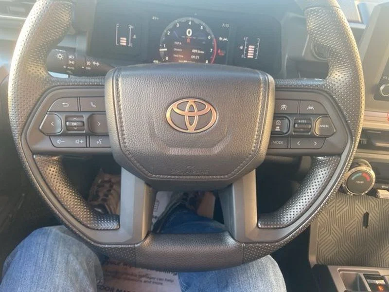 2026 Toyota Tacoma SR5 - Photo 23