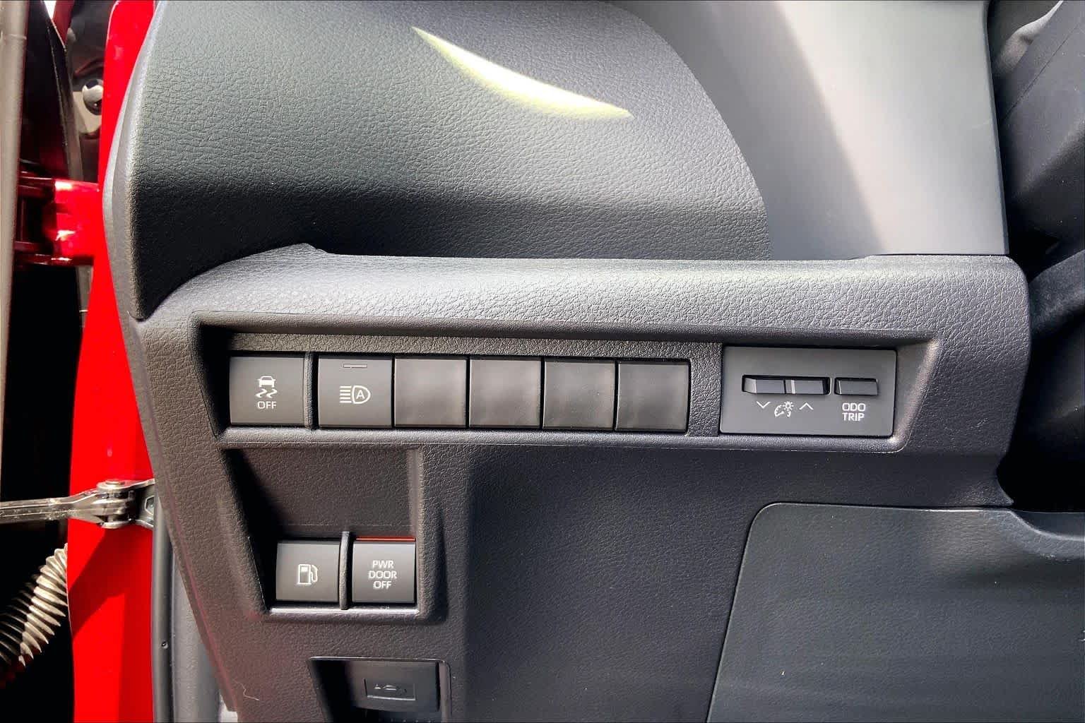 Used 2026 Ruby Flare Pearl Toyota XSE image 33