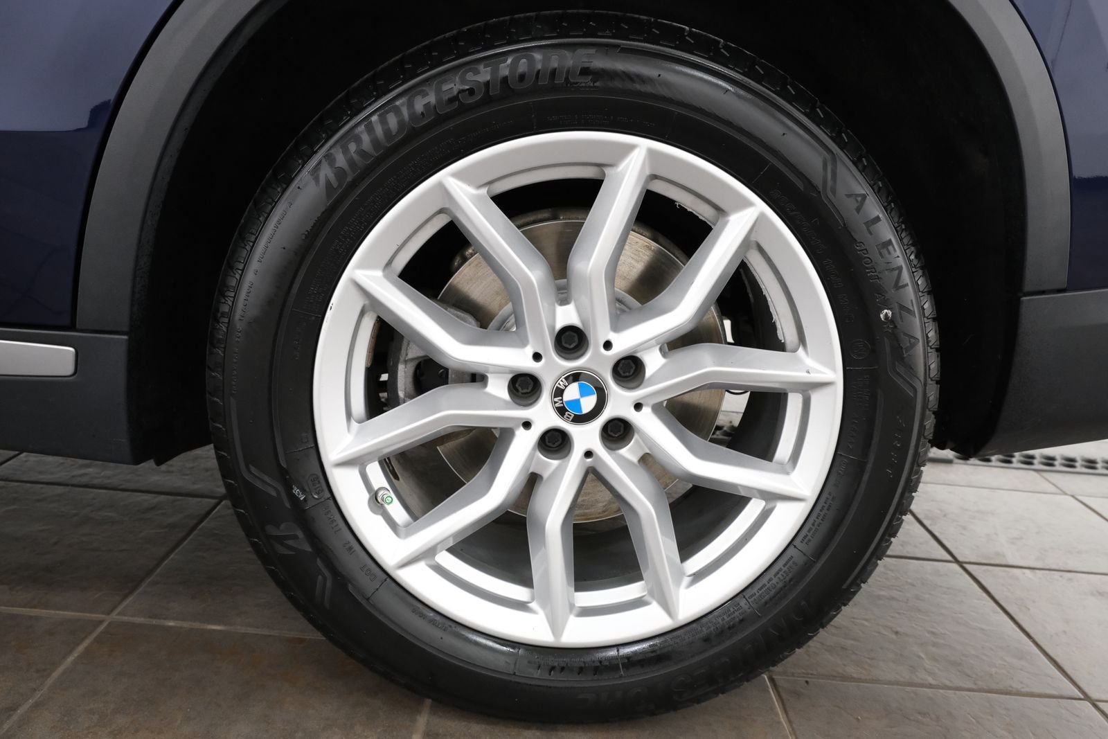 Used 2020 Tanzanite Blue II Metallic BMW xDrive40i image 37