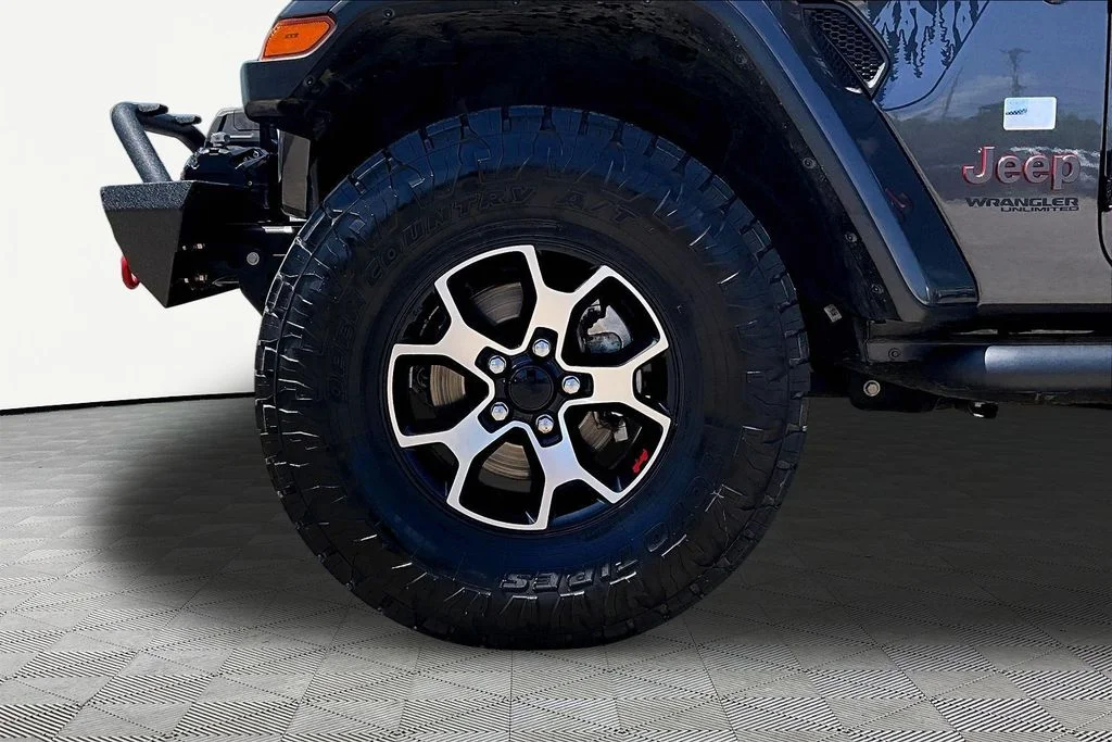 Certified Used 2021 Granite Crystal Clearcoat Metallic Jeep Unlimited Rubicon image 9