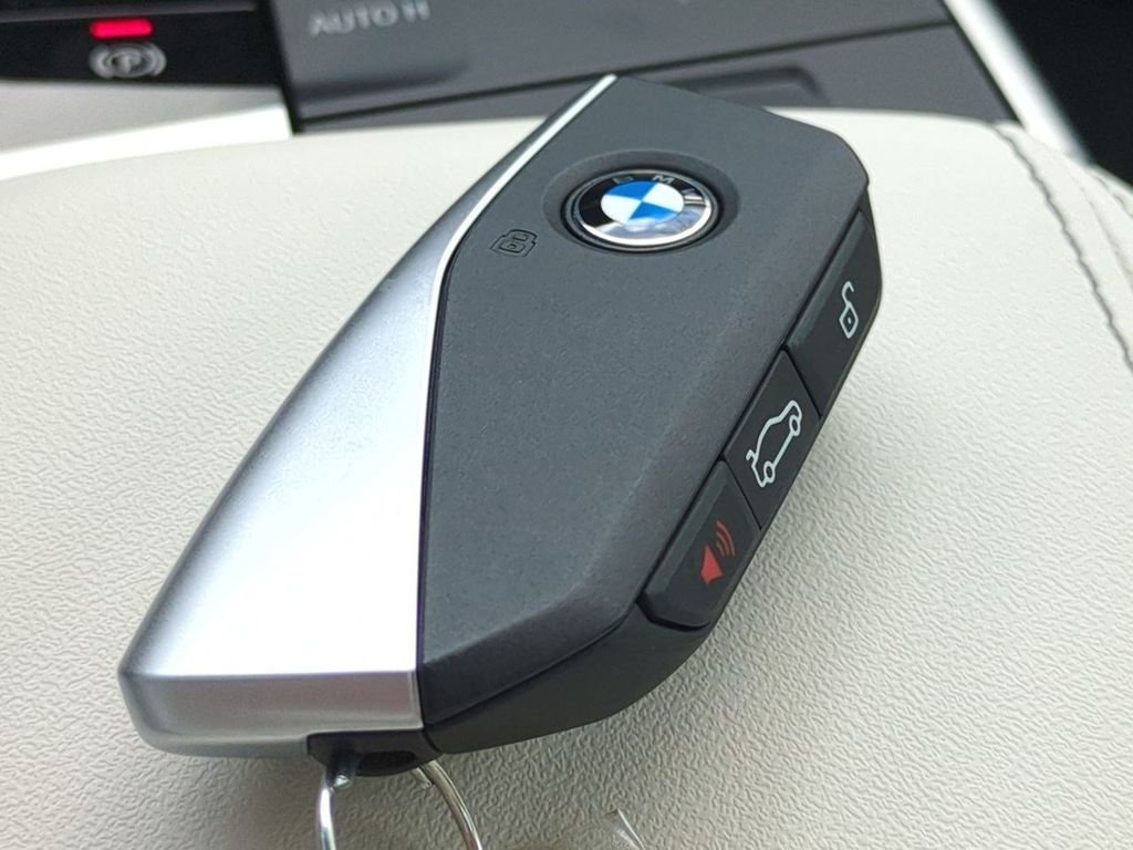 New 2027 Storm Bay Metallic BMW xDrive28i image 30