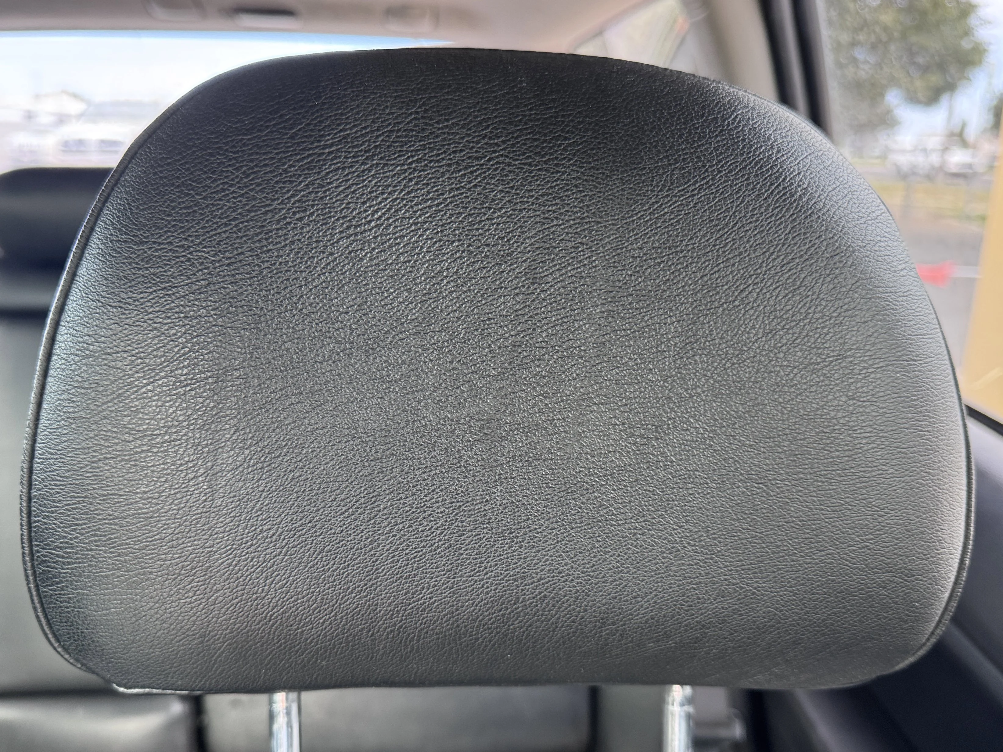 Used 2005  Subaru Outback XT Ltd image 12