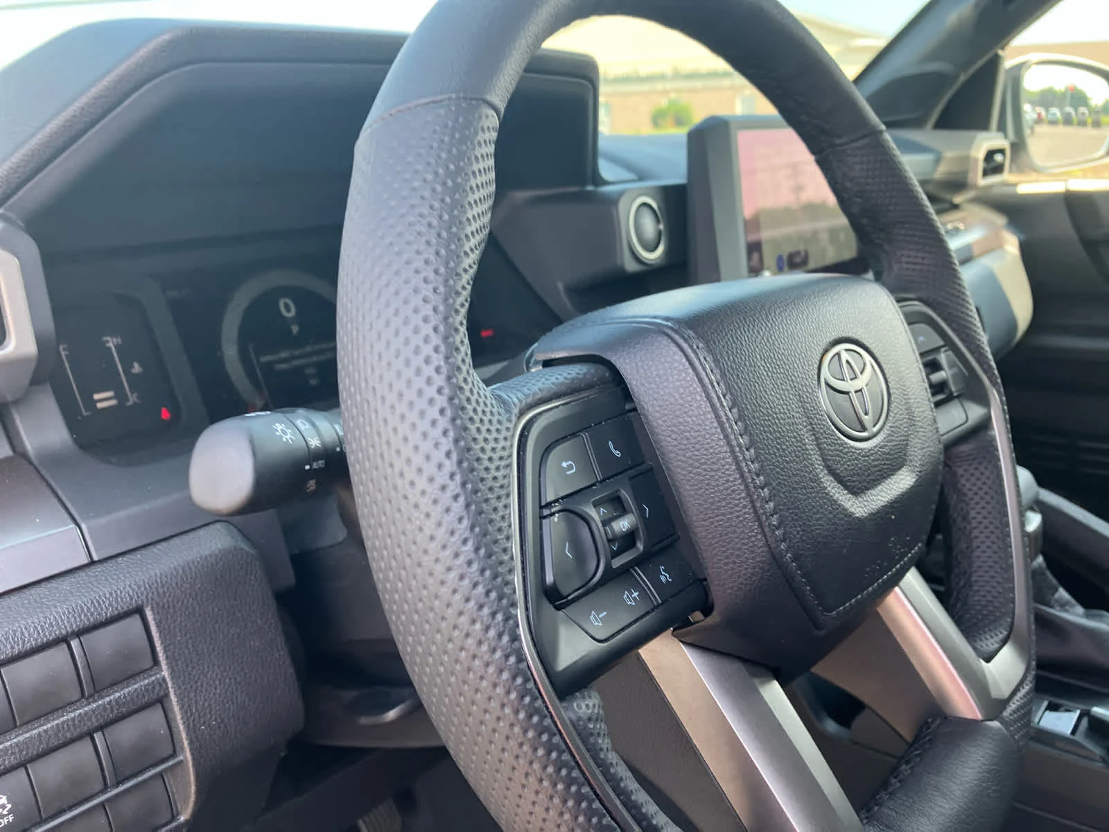 Certified Used 2026 Ice Cap Toyota SR5 image 11