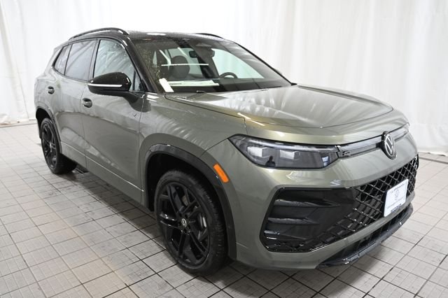 New 2026 Green Volkswagen 2.0T SE R-Line Black image 14