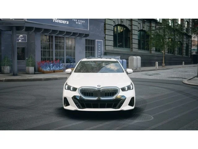 Used 2026 Mineral White Metallic BMW 530i xDrive image 3