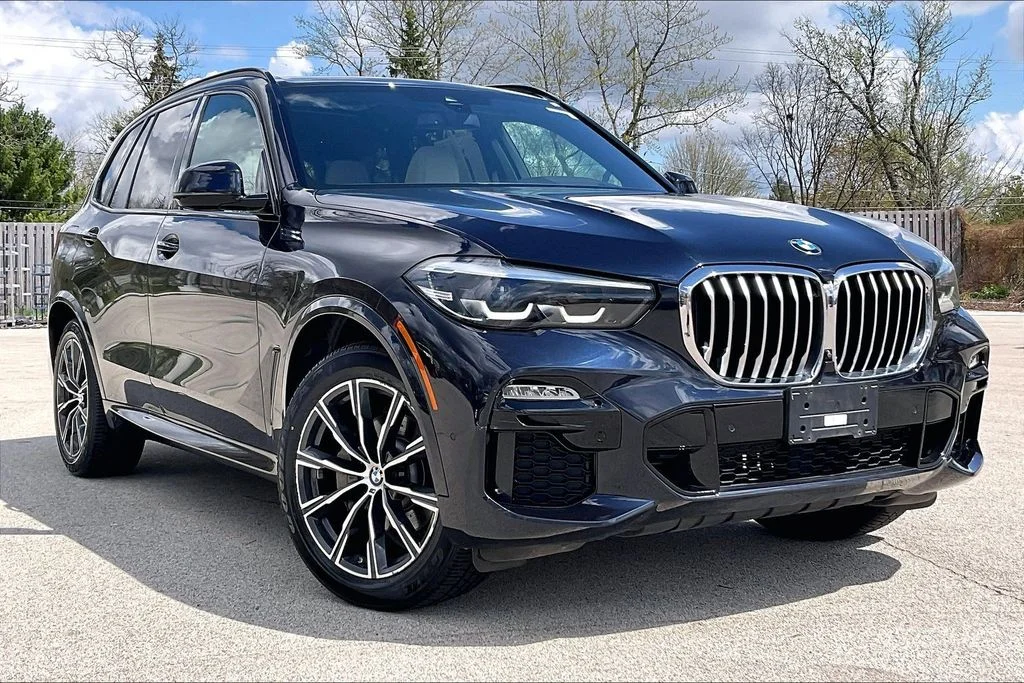 Used 2021 Black BMW xDrive40i image 35