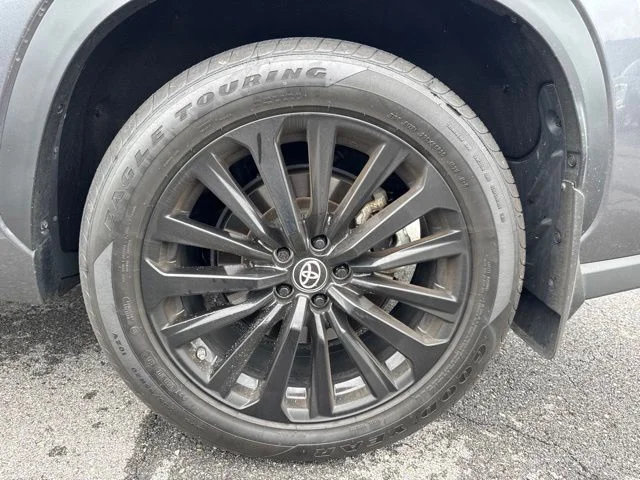 Used 2024  Toyota XSE image 29