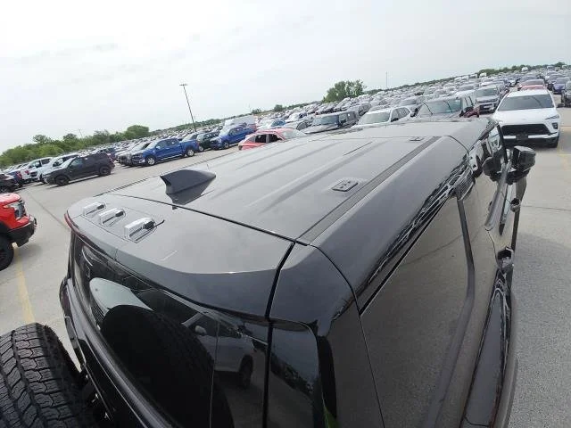 Used 2025 Void Black GMC 2X image 16