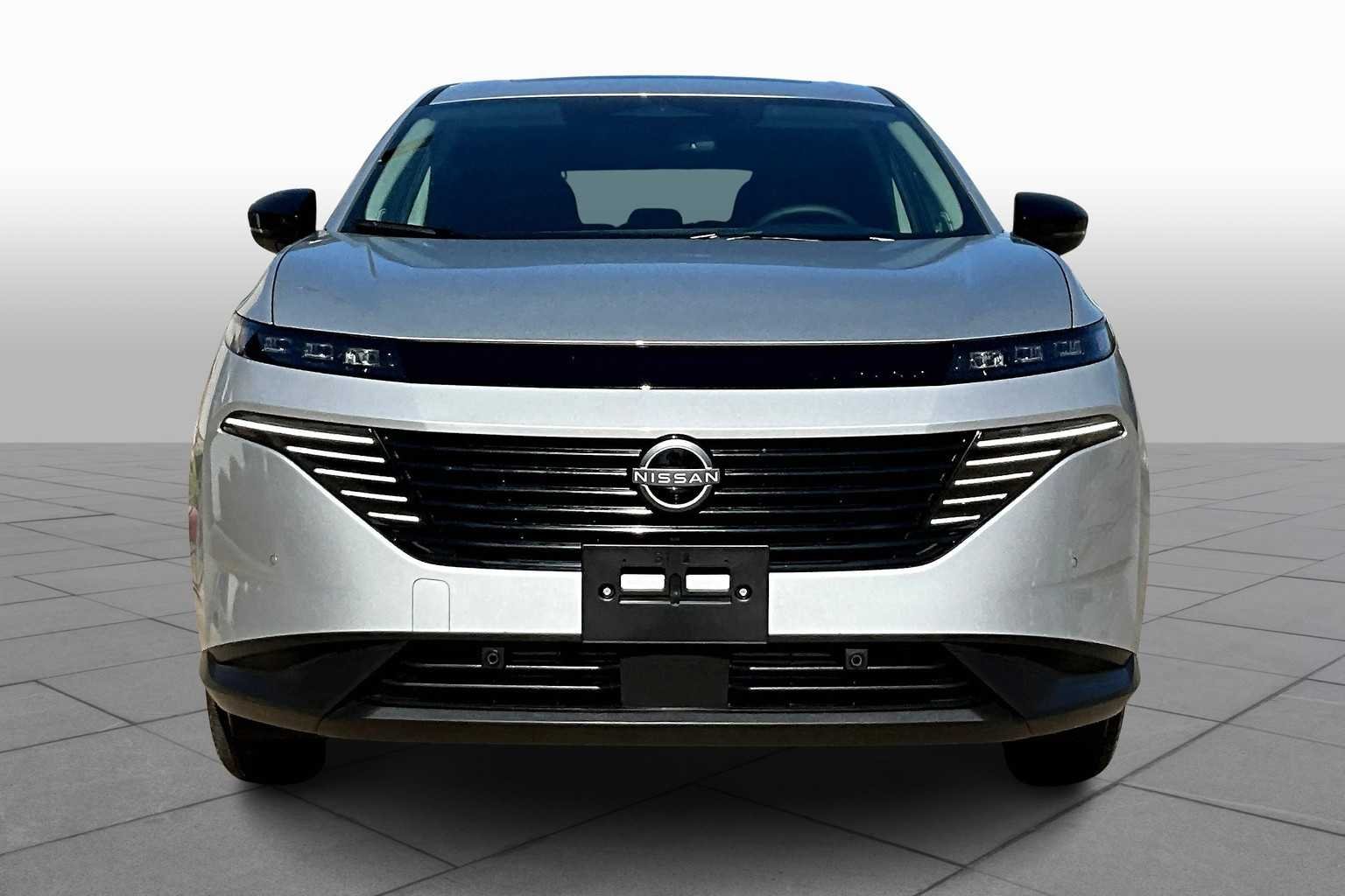 Used 2025 Brilliant Silver Metallic Nissan SL image 4