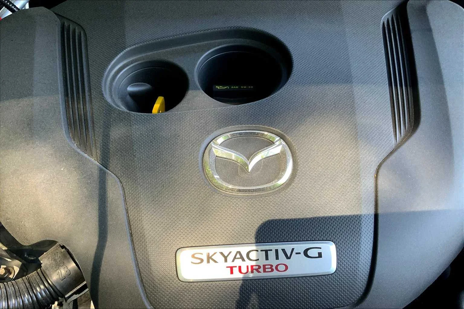 Certified Used 2025 Rhodium White Metallic Mazda 2.5 Carbon Turbo image 15