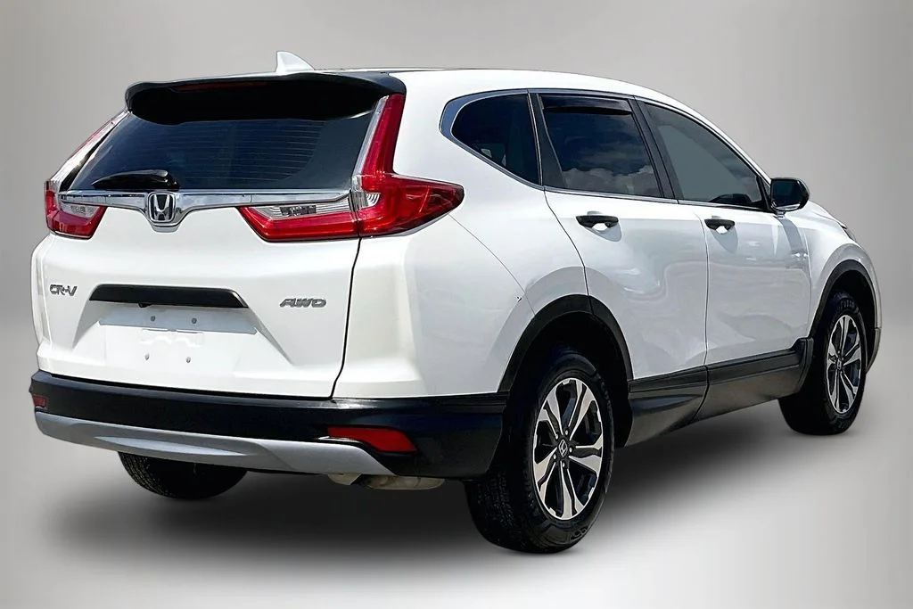 Used 2018  Honda LX image 5