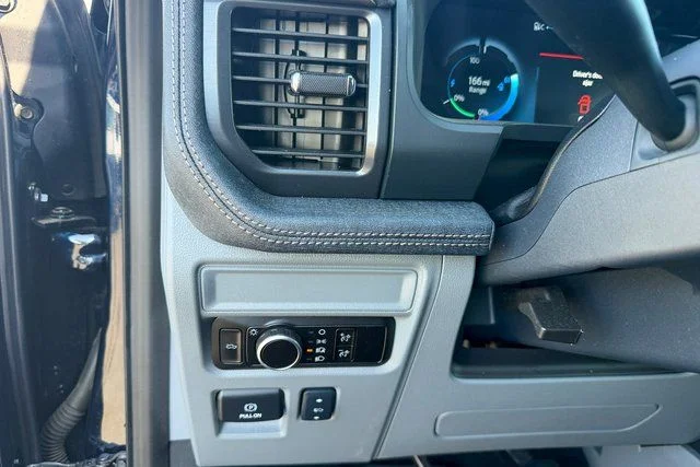 Used 2025 Blue Ford Flash image 22