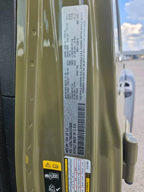 Used 2025 Green Jeep Rubicon image 28