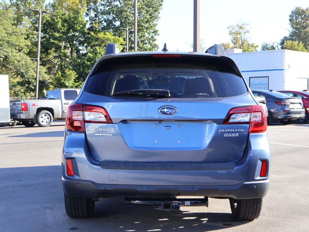 Used 2017 Blue Subaru 2.5i image 6