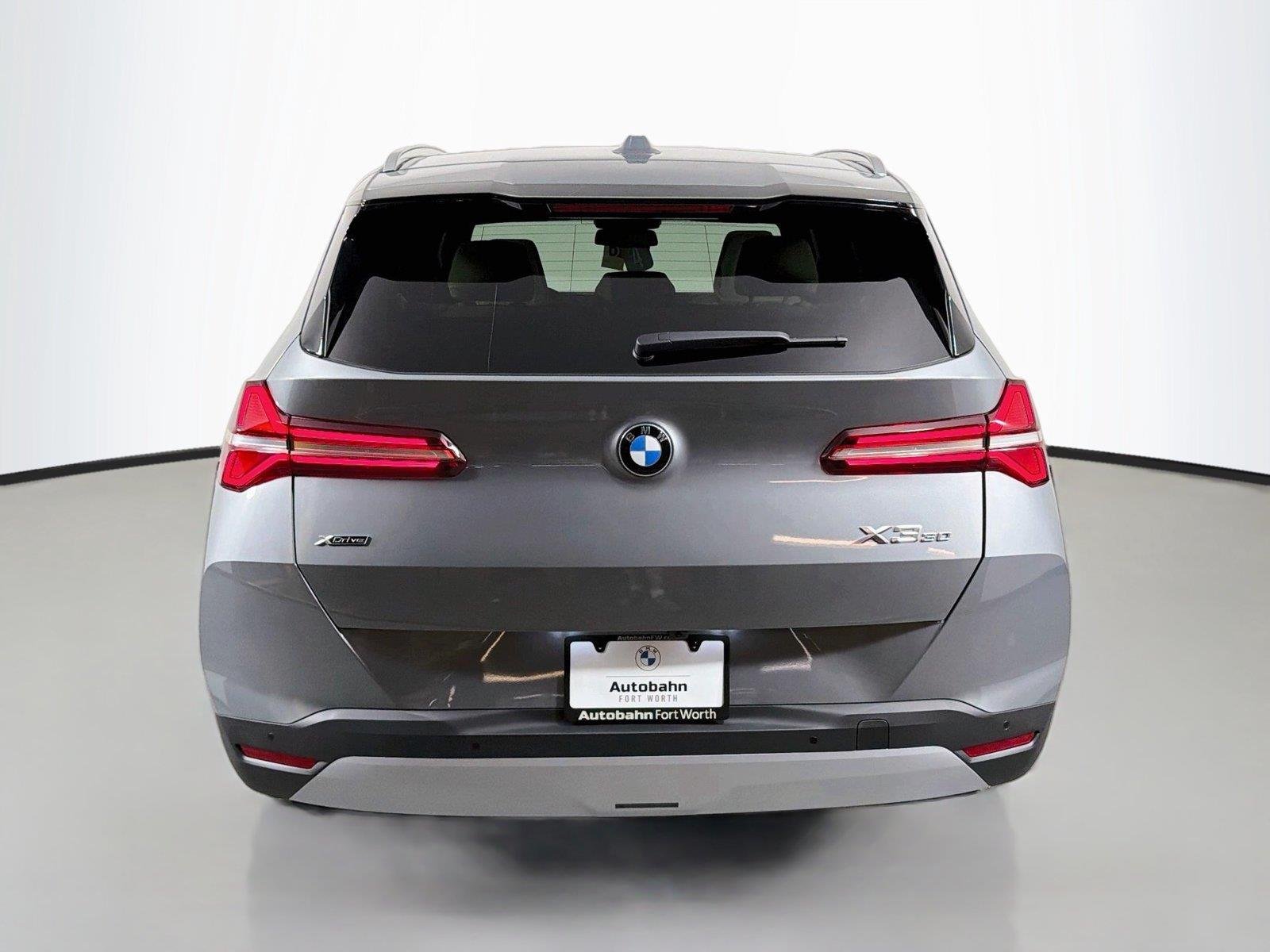 New 2026 Skyscraper Grey Metallic BMW 30 xDrive image 6