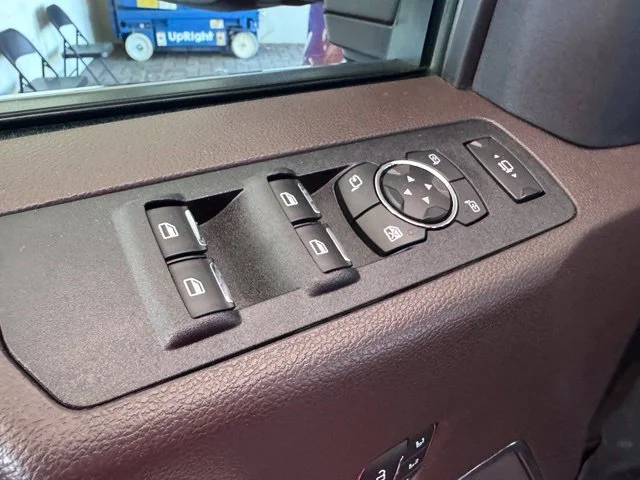 Used 2021 Red Ford King Ranch image 10