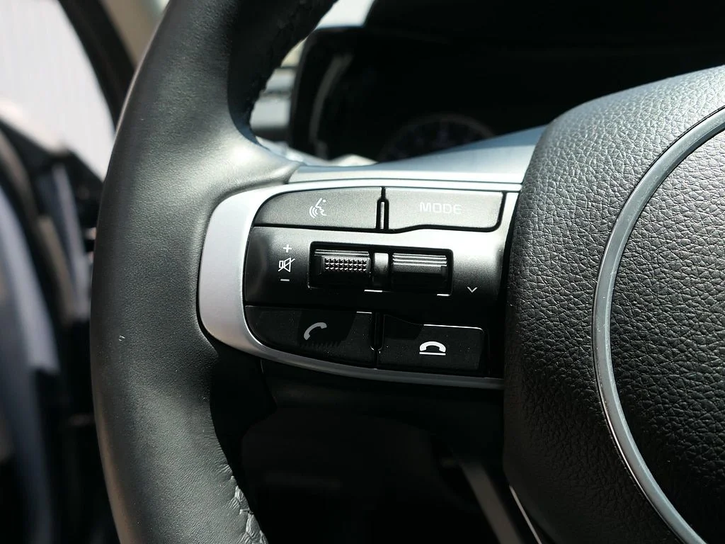Used 2023 Silver Kia EX image 13