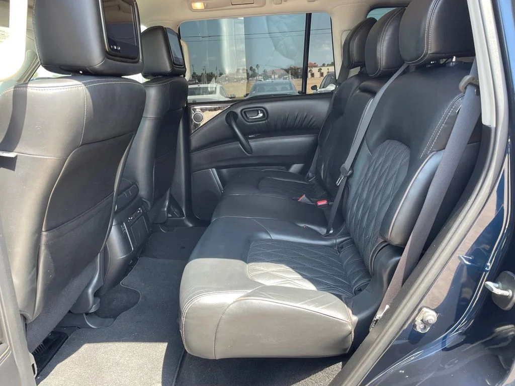 Used 2022 Blue Nissan Platinum image 16