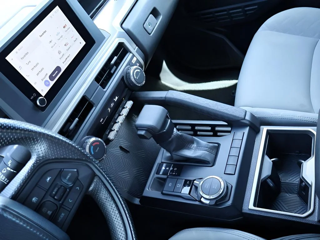 2024 Toyota Tacoma SR5 - Photo 22