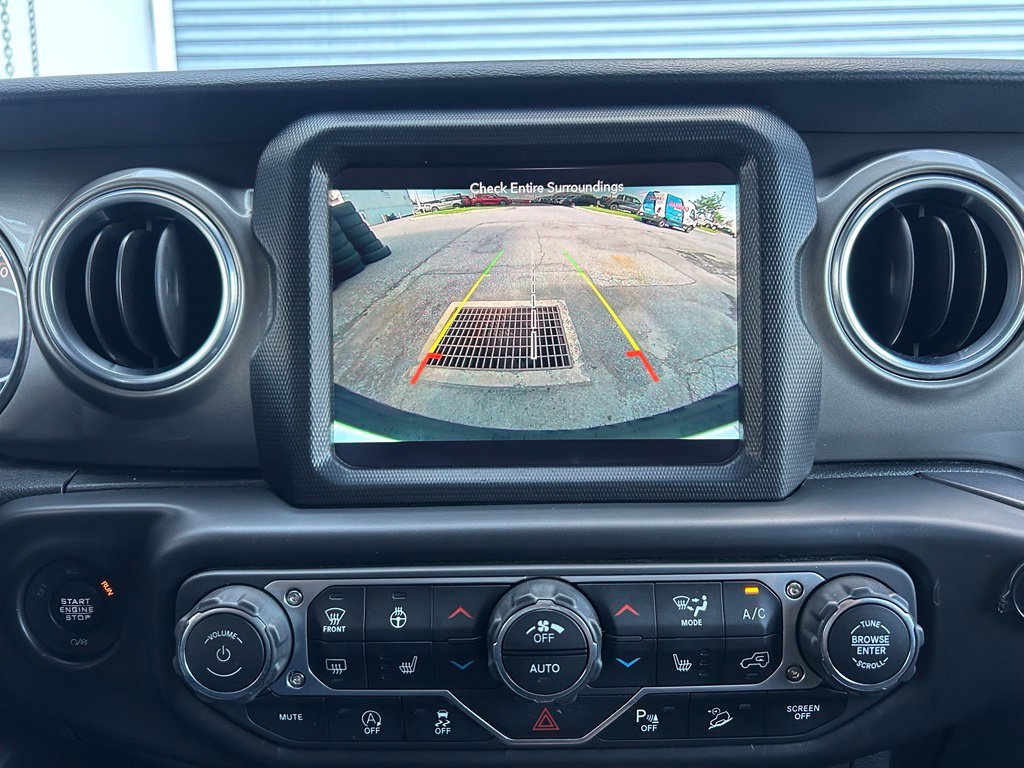 Used 2018 Gray Jeep Unlimited Sahara image 23