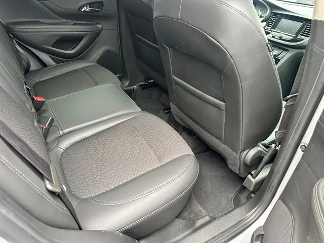 Used 2022 Silver Buick Preferred image 14