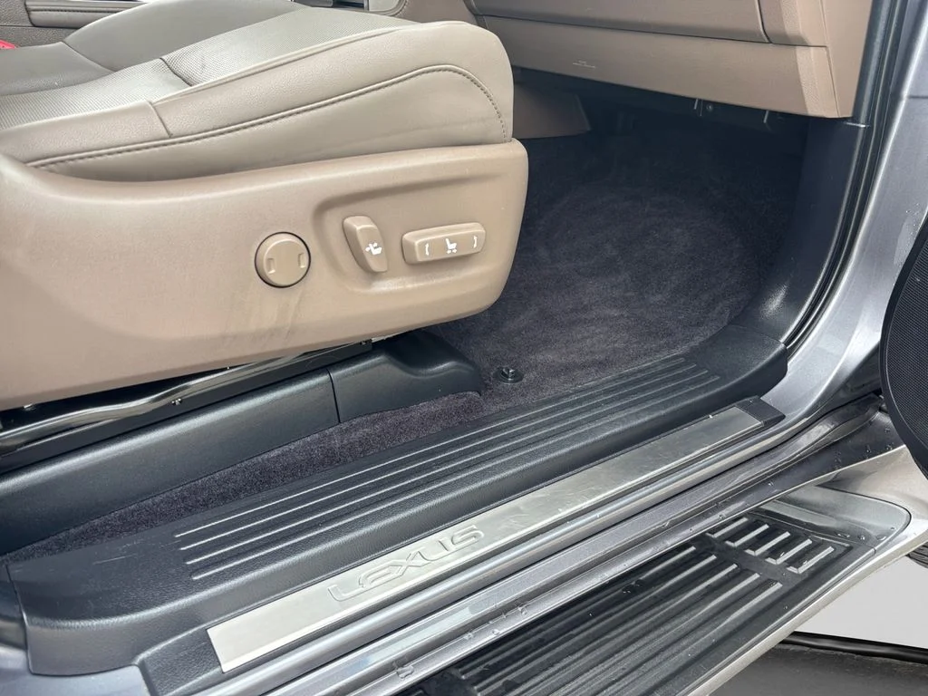 Used 2021 Gray Lexus 460 image 50