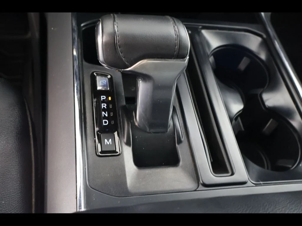 Used 2025 Gray Ford Lariat image 15