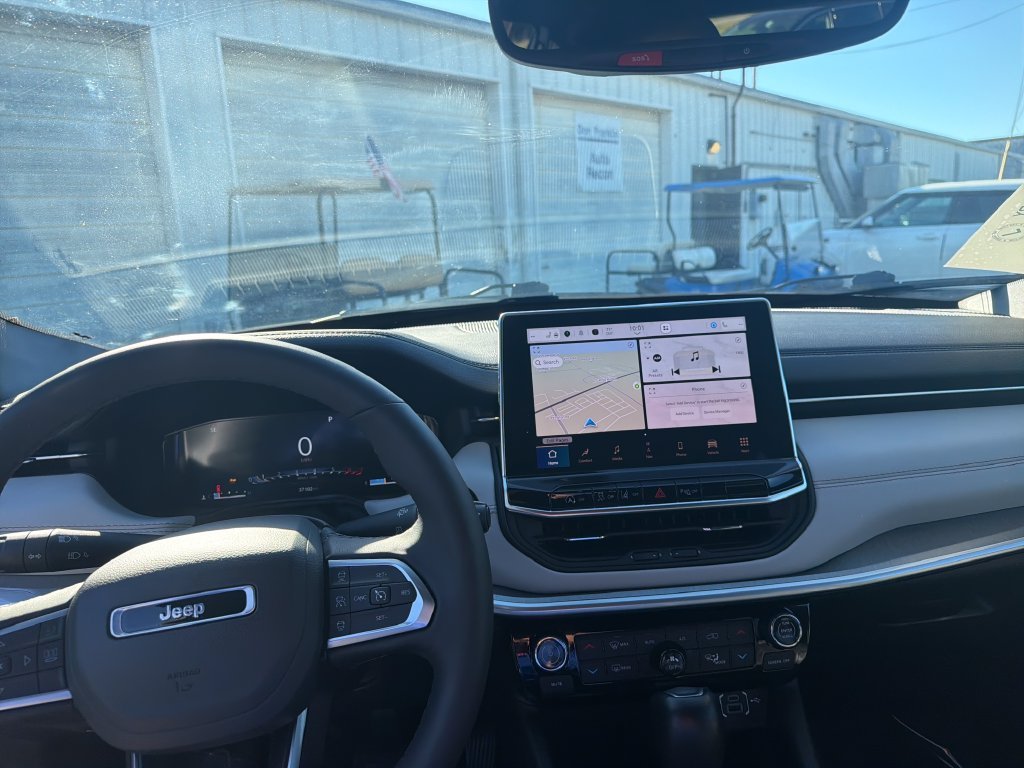 Used 2025 White Jeep Limited image 21