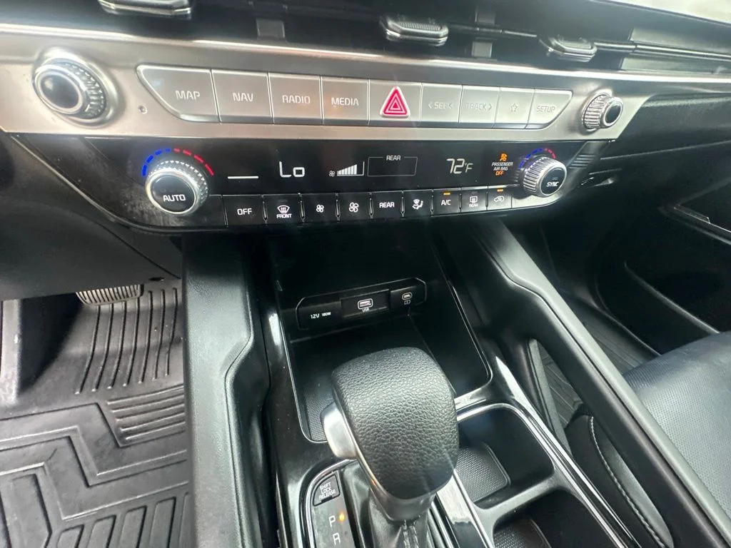 Used 2024 Silver Kia LX image 20