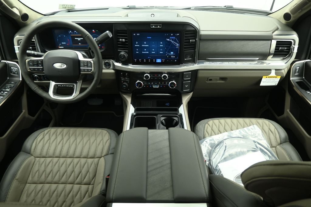 New 2026 Star White Metallic Tri-Coat Ford Platinum image 20