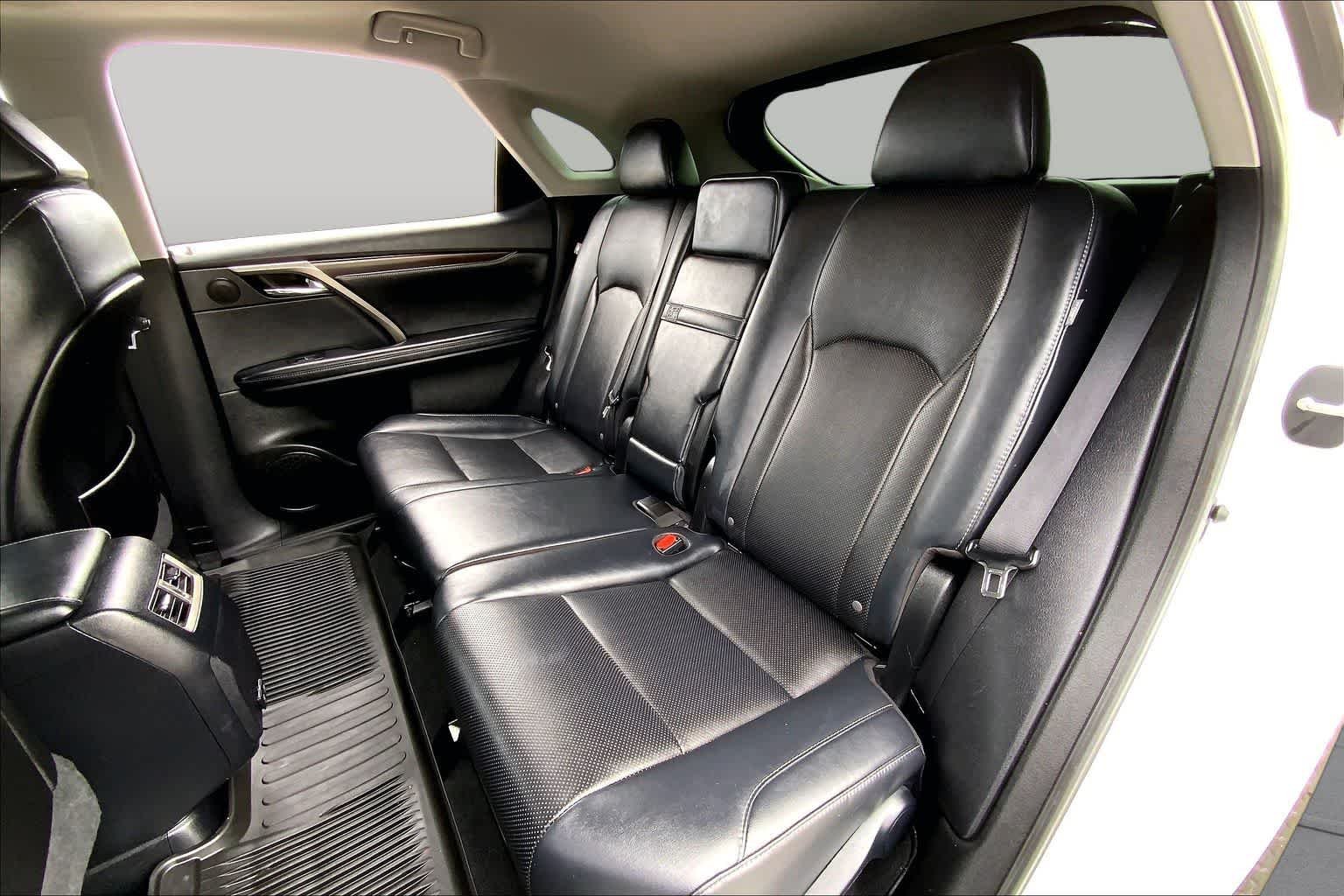 Used 2022 Eminent White Pearl Lexus  image 20