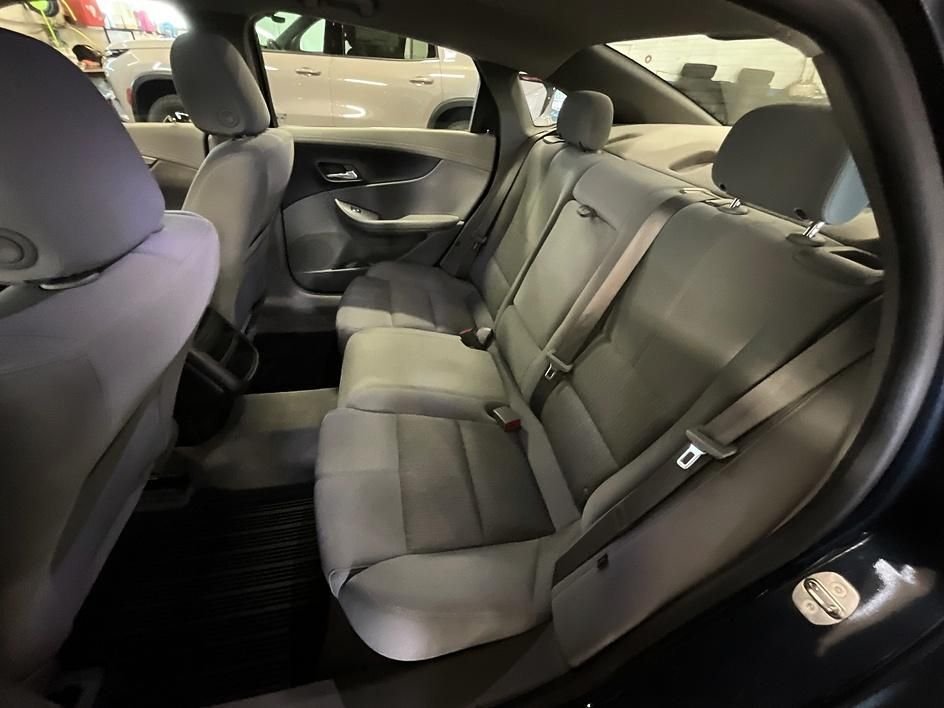 Used 2014 Blue Chevrolet LS image 26