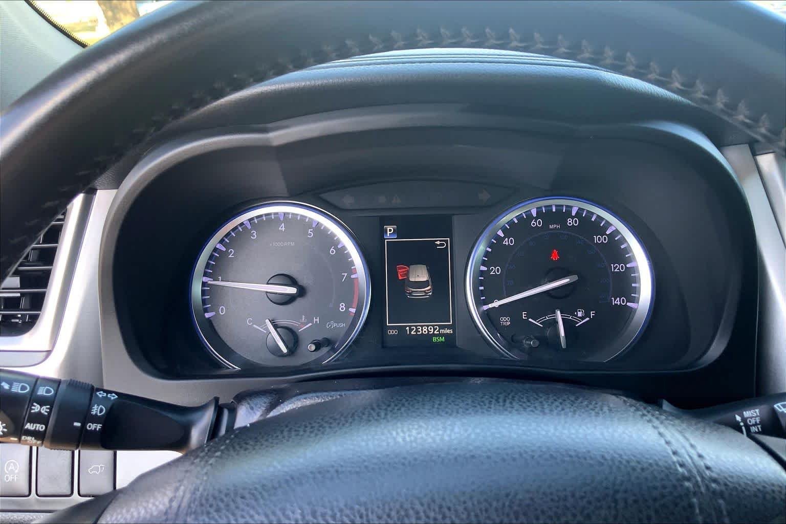 Used 2019 Blizzard Pearl Toyota Limited image 26