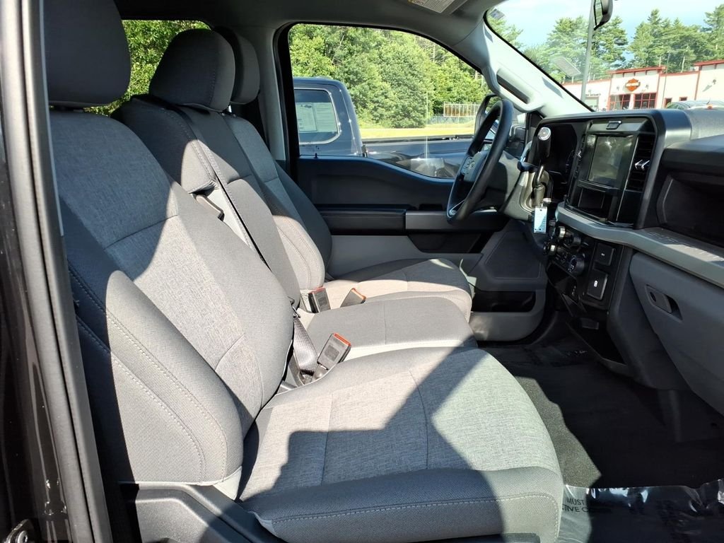 Certified Used 2025 Black Metallic Ford XL image 15