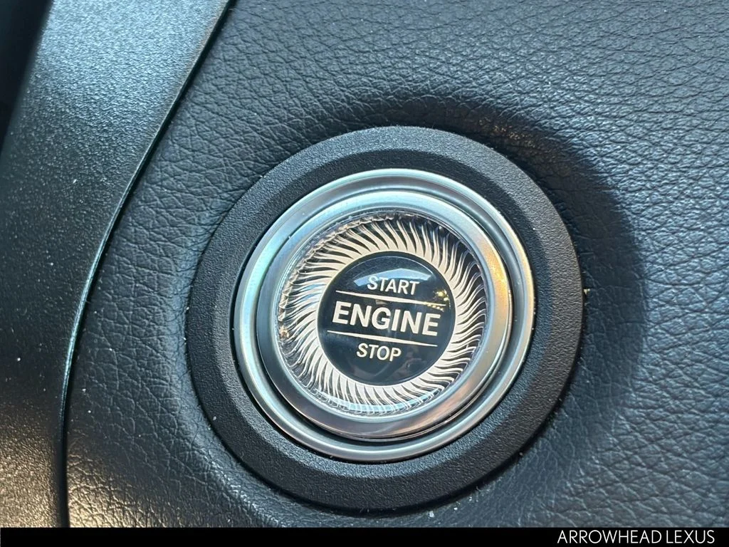 Used 2022 Red Mercedes-Benz GLC 300 image 26