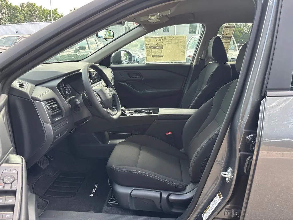2026 Nissan Rogue S - Photo 13