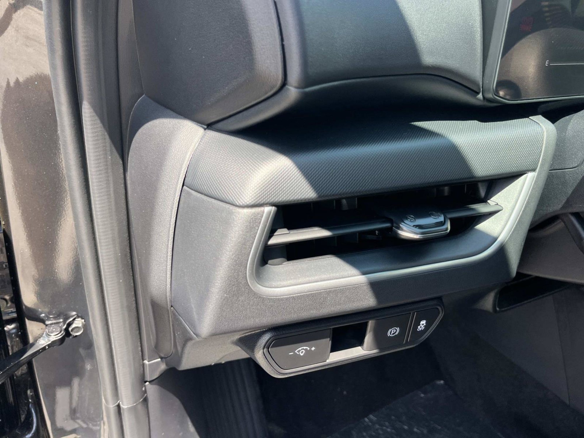 New 2026 Interstellar Gray Kia LXS image 20