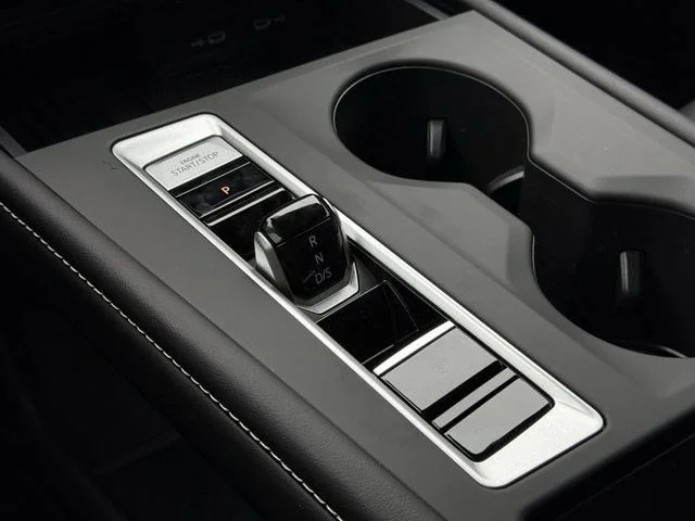 New 2026 Silver Volkswagen 2.0T SE image 16