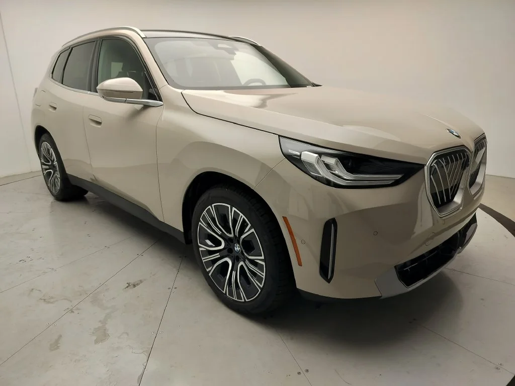 Used 2026 Dune Grey Metallic BMW 30 xDrive image 2