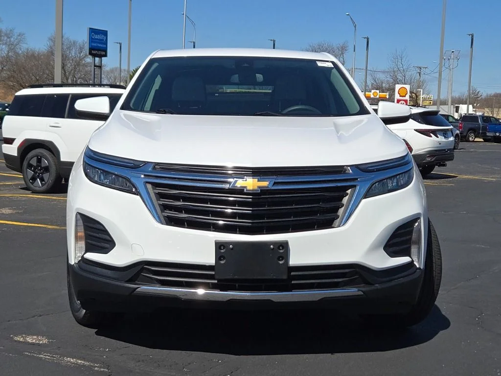 Used 2023 White Chevrolet LT image 4