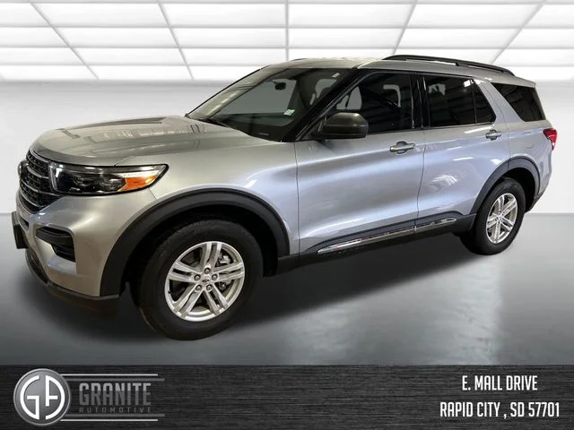 2024 Ford Explorer XLT 4WD's photo