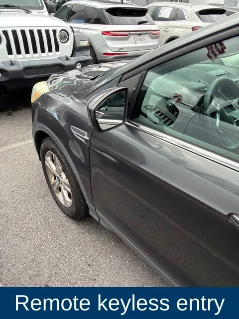 Used 2016 Gray Ford SE image 11