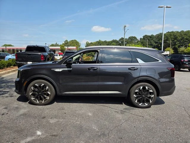 Used 2025  Kia EX image 4