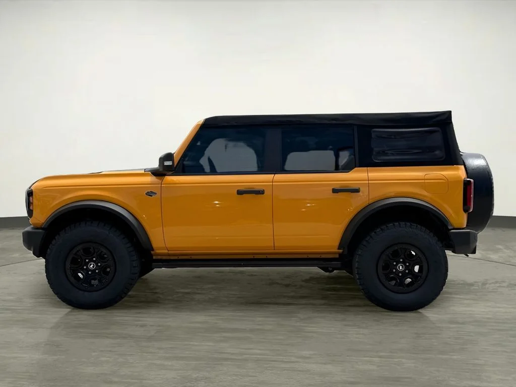 Used 2022 Orange Ford Wildtrak image 3