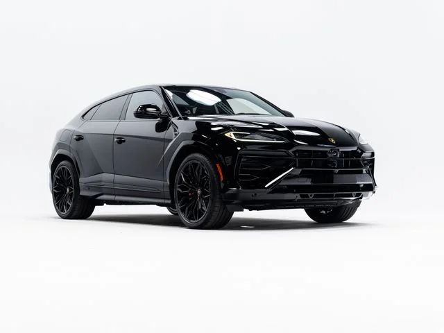 Used 2025 Black Lamborghini SE image 7