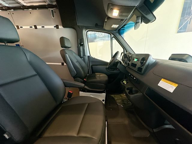 New 2026 Arctic White Mercedes-Benz Cargo 144 WB image 52
